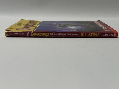 GOOSEBUMPS 1994 The Scarecrow Walks At Midnight 1ST EDITION 1ST PRINT RARE - Picture 2 of 4