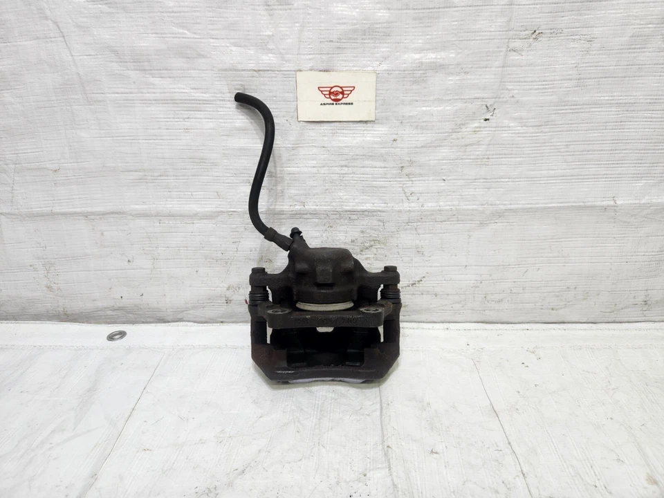 1984 - 1992 BMW 325e Right Passenger Side Front Girling Brake Caliper OEM - Image 2 of 4