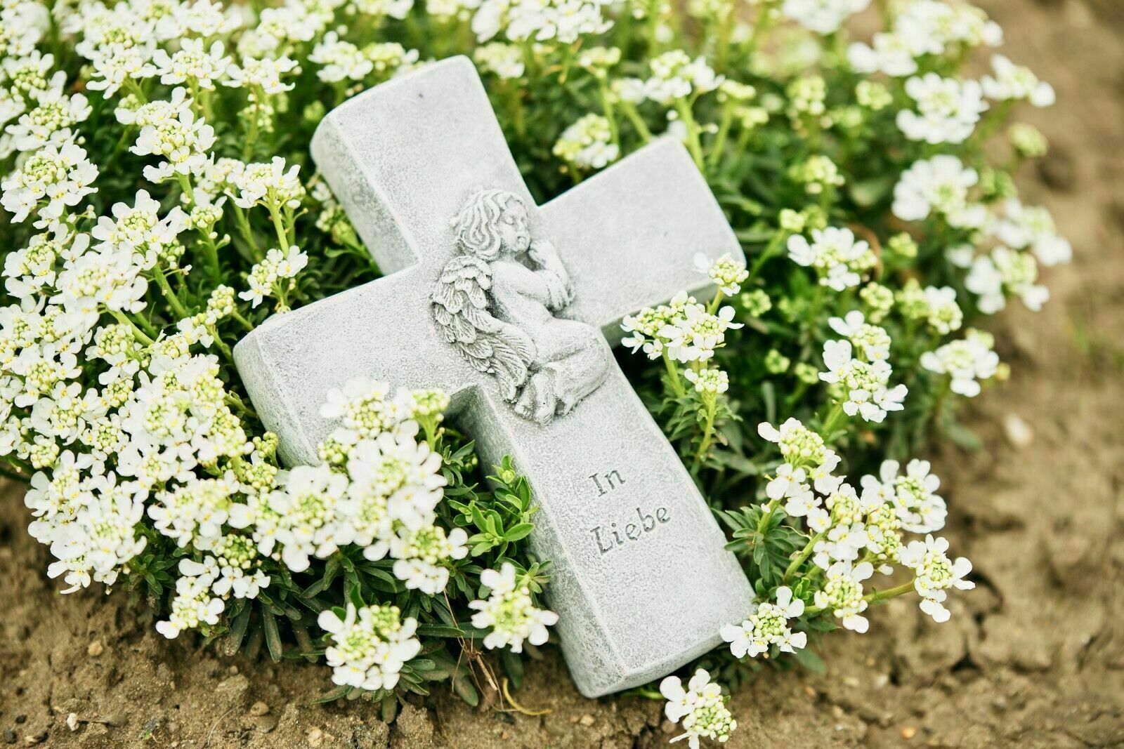 Grabstein Kreuz Grabkreuz In Liebe frostfest Steinguss massiv