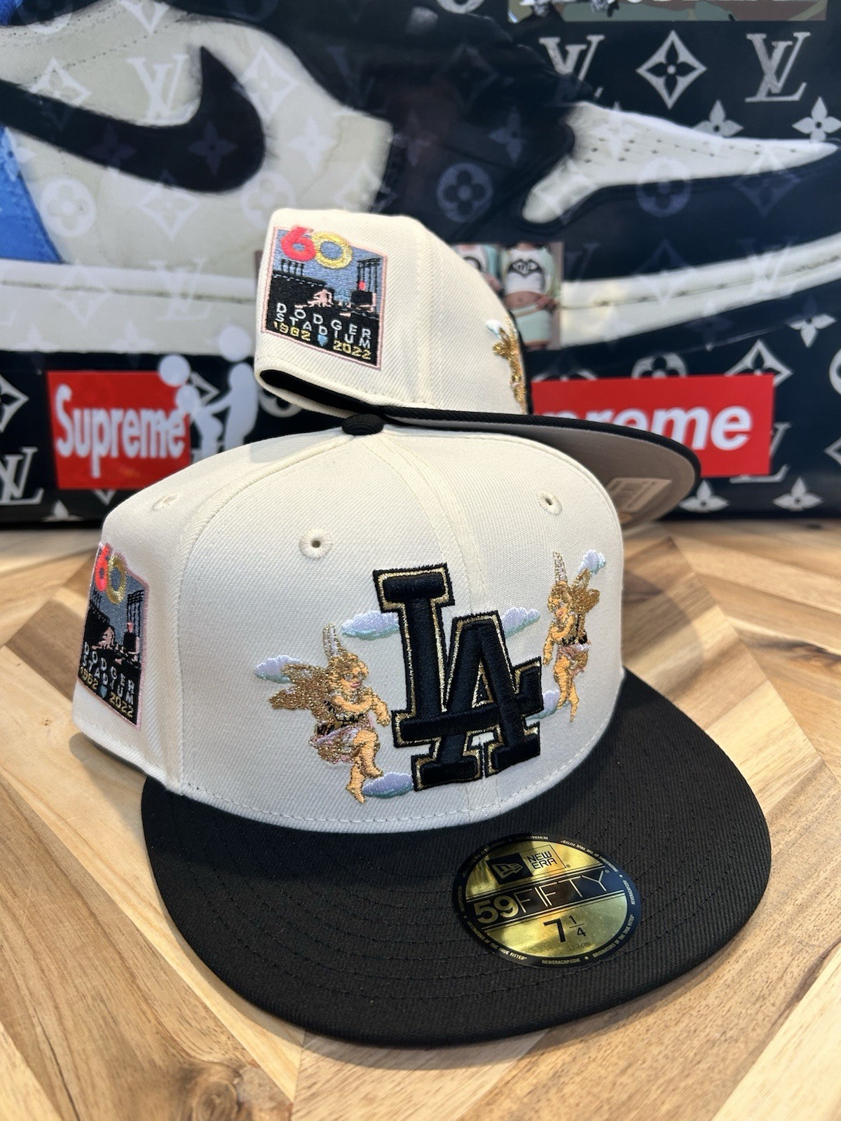 New Era Los Angeles Dodgers LA Angels Metallic Chrome Dome 7 1/4 Sold Out Rare