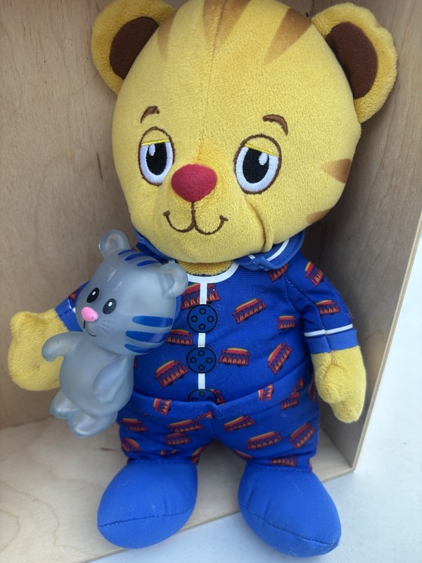 Daniel Tiger's Neighborhood Battery Operated Plush Tiger w/ Sound & Cat, PJs