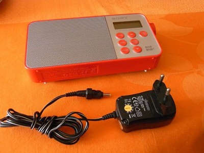 SONY UKW-DAB-Radio XDR-S40 DBP   rotes Radio - Top