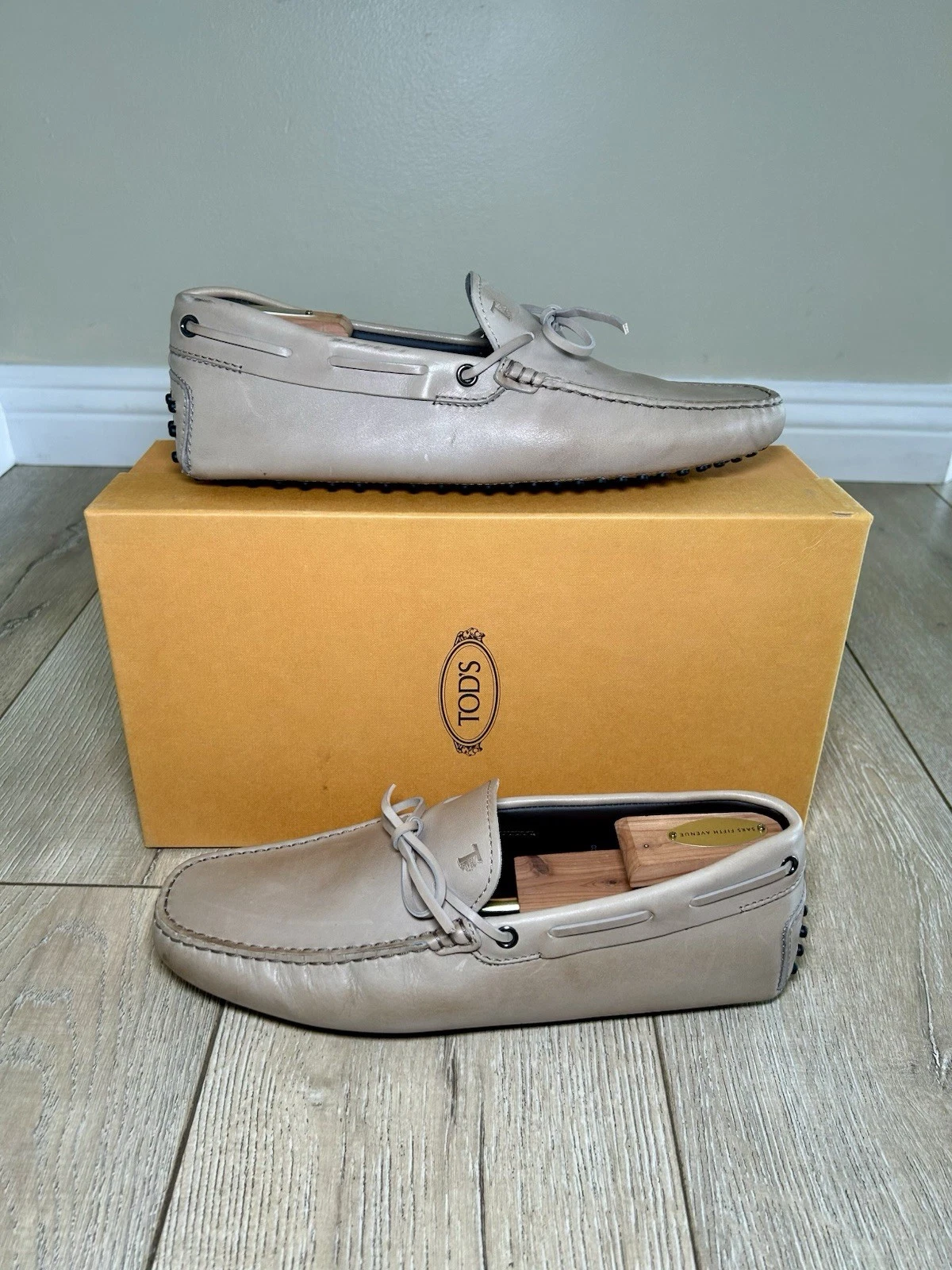 TOD’S Mocassini da guida Tod's Laccetto Gommino Argilla in pelle grigia taglia 8 UK (9 US)