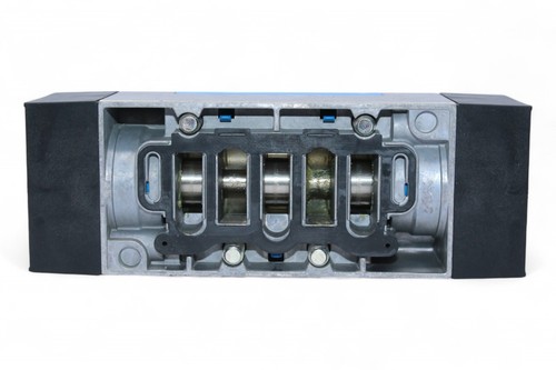 FESTO MFH-5/3G-D-3-C SOLENOID VALVE 151873 - Picture 7 of 8