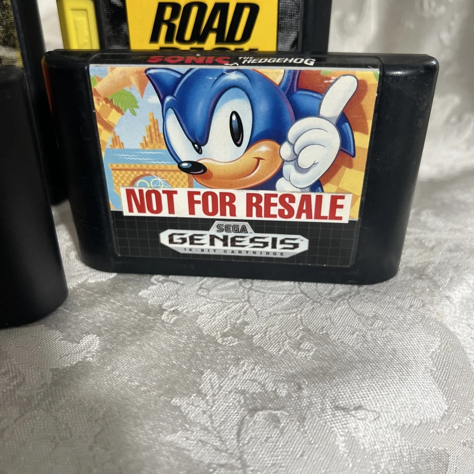Home Alone 2: Road Rage II, Desert Strike y Sonic The Hedgehog Sega Genesis Foto 3 de 4