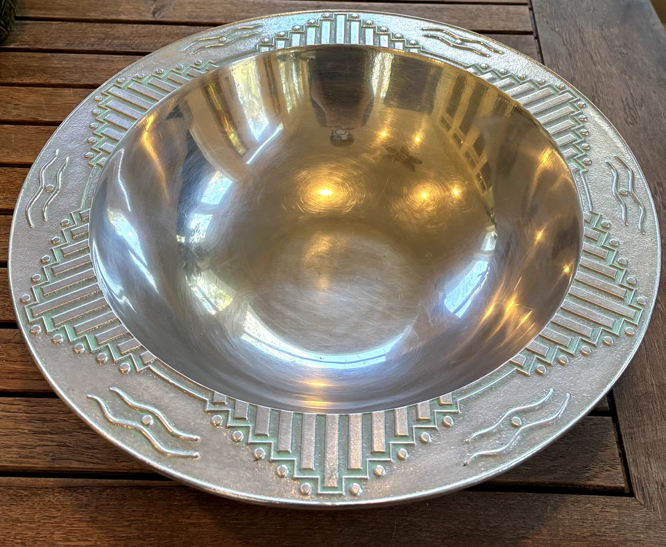 Juego de 2 piezas Wilton Armetale Zia Southwest Bowl 14-5/8" y plato redondo 14-3/8" Foto 4 de 4