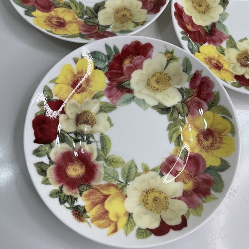 Stechcol Elegant Gracie Bone China Red Rose Floral Teacup And Saucer Set Of 4 - Picture 10 of 16