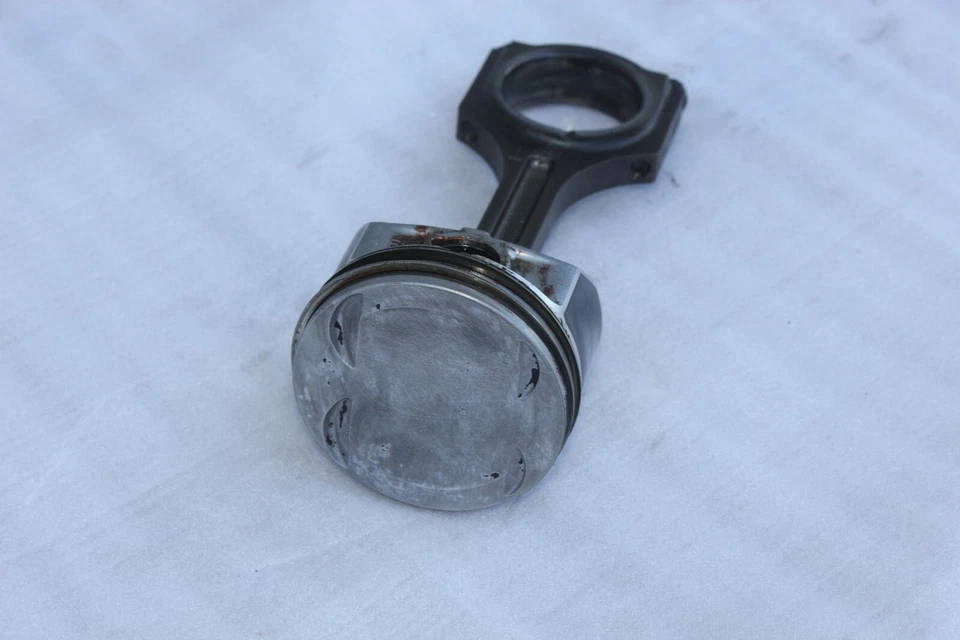 Pistón y varilla de conexión OEM para Hyundai Genesis Coupé 10-12 2,0 L Turbo (VN72) Foto 3 de 4