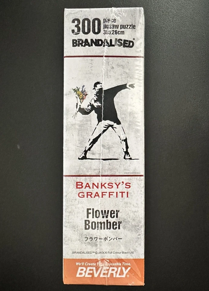 Banksy Puzzle Graffiti Flor Bombardero 300 Piezas Nuevo en Caja Beverly Hecho en Japón Foto 2 de 4