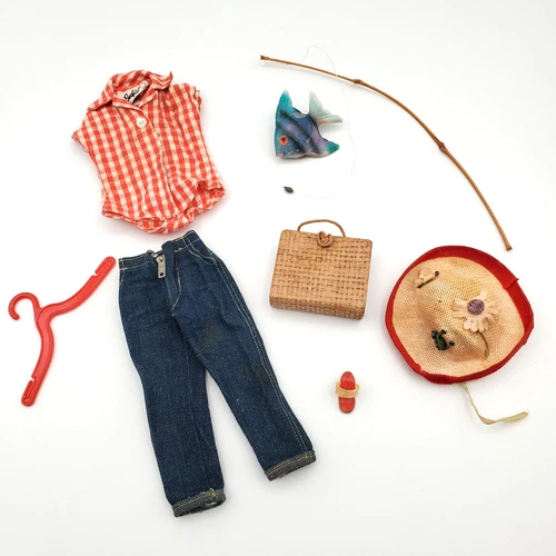 VTG 1960'S Mattel Barbie #967 PICNIC SET (Missing 1 Shoe) Good Cond. READ DESC