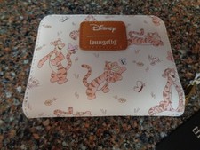 Cartera Disney Winnie The Pooh Tigger Mariposa Cremallera Pastel Loungefly 🦋 Nueva con Etiquetas