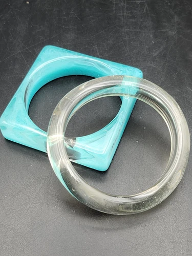 VALENTINO Ser di 2 BRACCIALI LUCITE RETRÒ ART DECO. Turchese trasparente