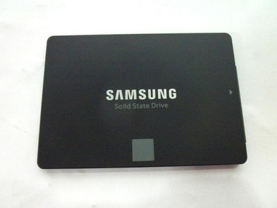 Samsung Solid State Drive V-NAND SSD 870 EVO MZ-77E500 500GB 2.5'' SSD