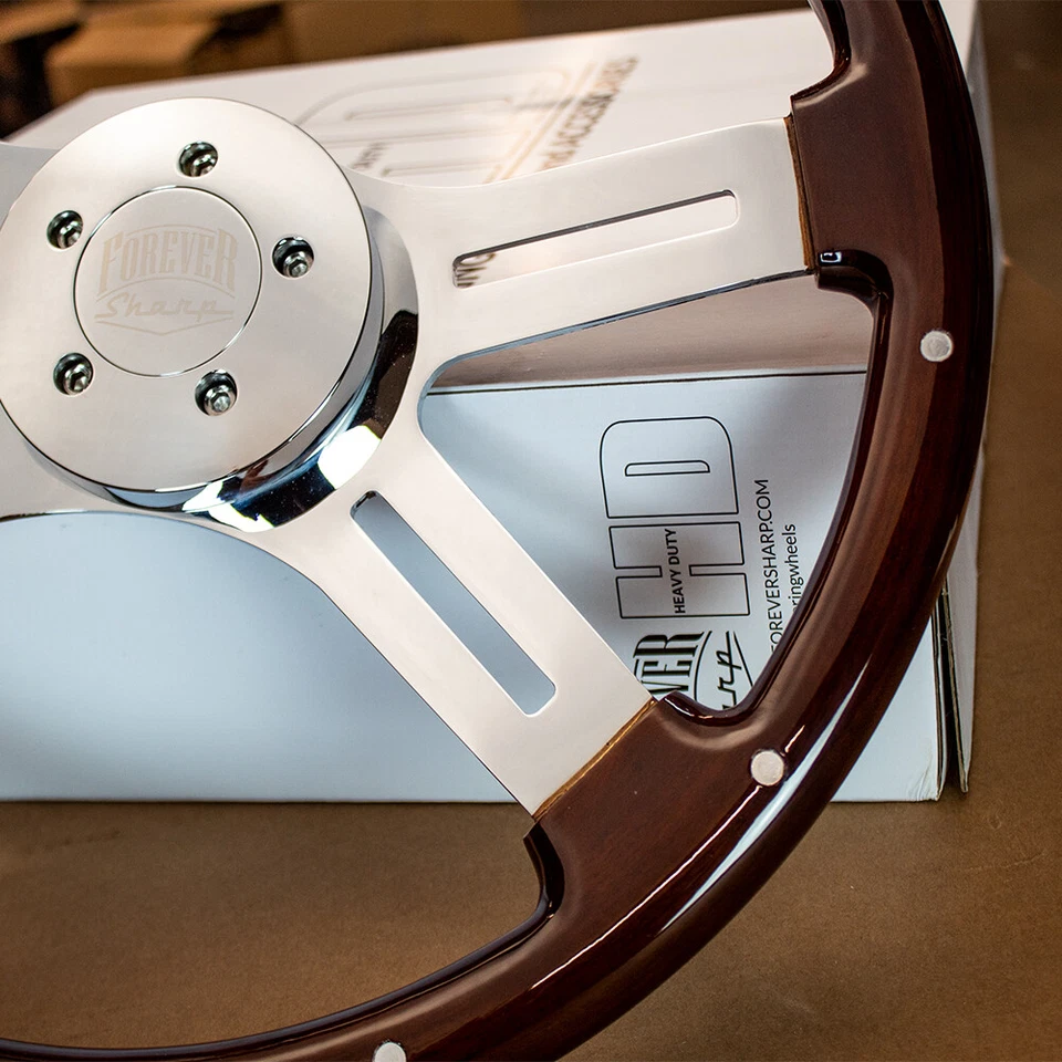 Kit de volante y buje: remache clásico doble de 5 pernos de madera oscura de 18" (Freightliner) Foto 3 de 4