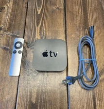Apple TV (3rd Generation) A1469 Streamer w/ Remote Control 