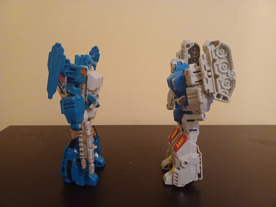 Transformers Topspin Takara Tomy Twin Twist and Titans Return - Imagem 2 de 4