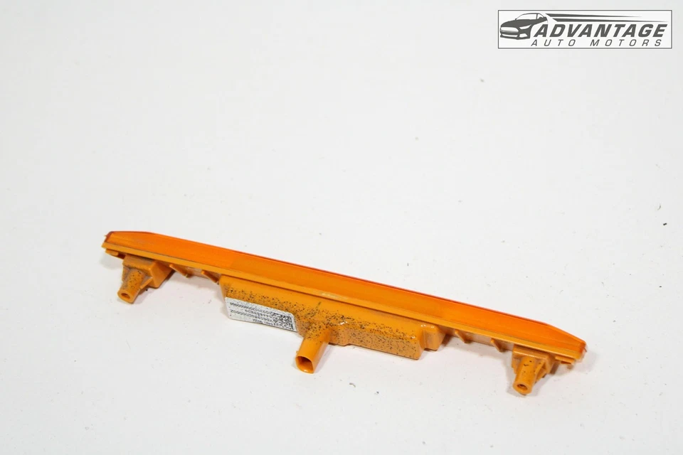 GMC SIERRA 2500 HD 2020-2025 doble cabina reflector trasero izquierdo marcador luz lámpara OEM Foto 2 de 4