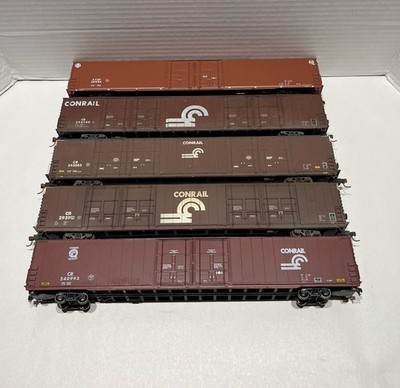 Five HO Scale Walthers/ Athearn BB Conrail/ ATSF 86  Box Cars Read!