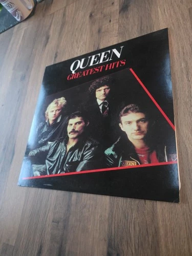 Queen Greatest Hits Vinyl Record EMTV30 1981 Original Pressing. A1/B1. VNM/VNM.
