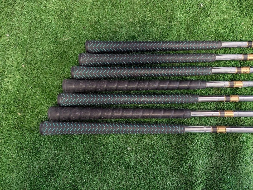 Daiwa Advisor DG-8201 Forged Blade Iron Set 3-9 Steel Shafts Stiff Flex Dynamic - Image 4 of 4