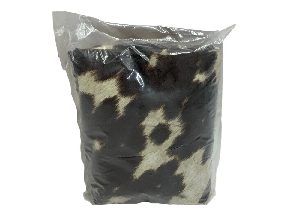 Sábana bajera ajustada para bebé Glenna Jean blanca piel de vaca estampado animal occidental para bebé Foto 3 de 4