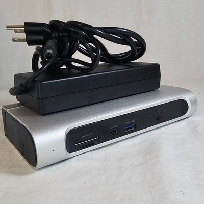 Cable Matters Hybrid Thunderbolt 3 Docking Station 96W Power Delivery 107044