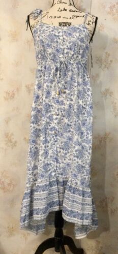 HINT OF BLUSH M White & Blue Floral Asymmetrical Spagetti Strap Maternity Dress