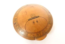 Lenticular Snuffbox Boxwood Pierre Raye Sellier Vieillevigne 1868 19th Century