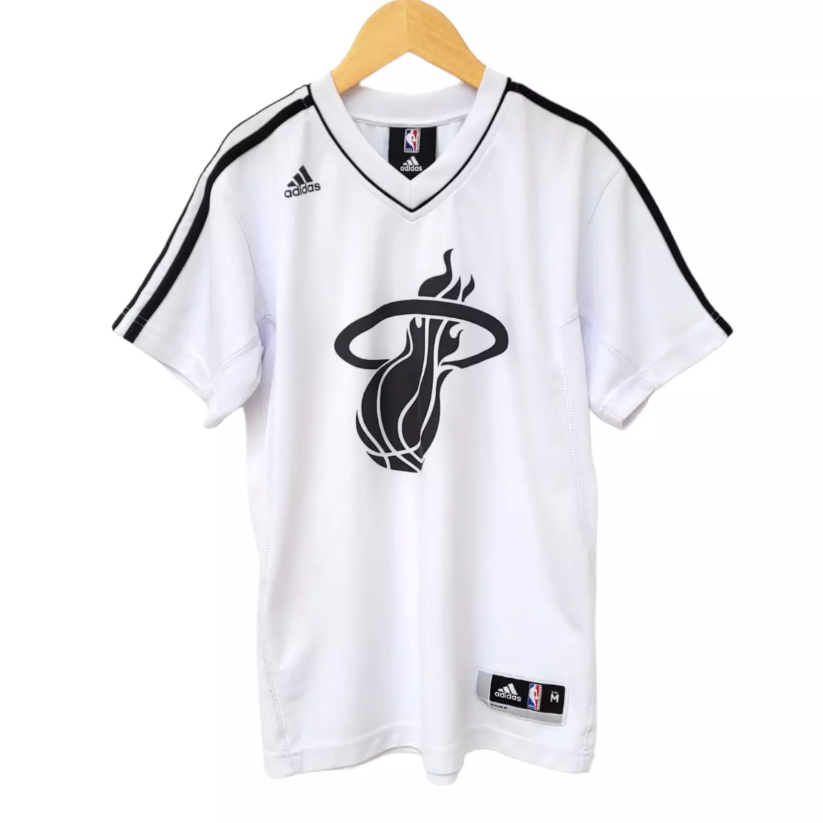 Old lebron hotsell jersey