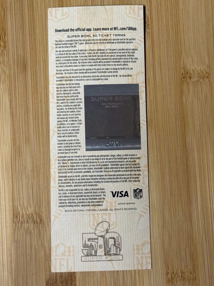 Boleto dorado completo del Super Bowl 50 con cordón y soporte - Último juego de Peyton’s Manning Foto 3 de 3