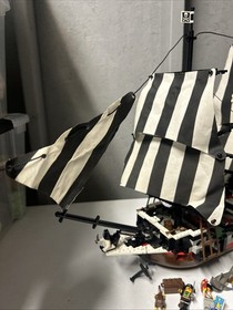 Lego 6286 Skull&rsquo;s Eye Schooner With Instructions 99% Complete