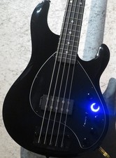 Sterling by Music Man Darkray 5 Black 4.7kg 662568
