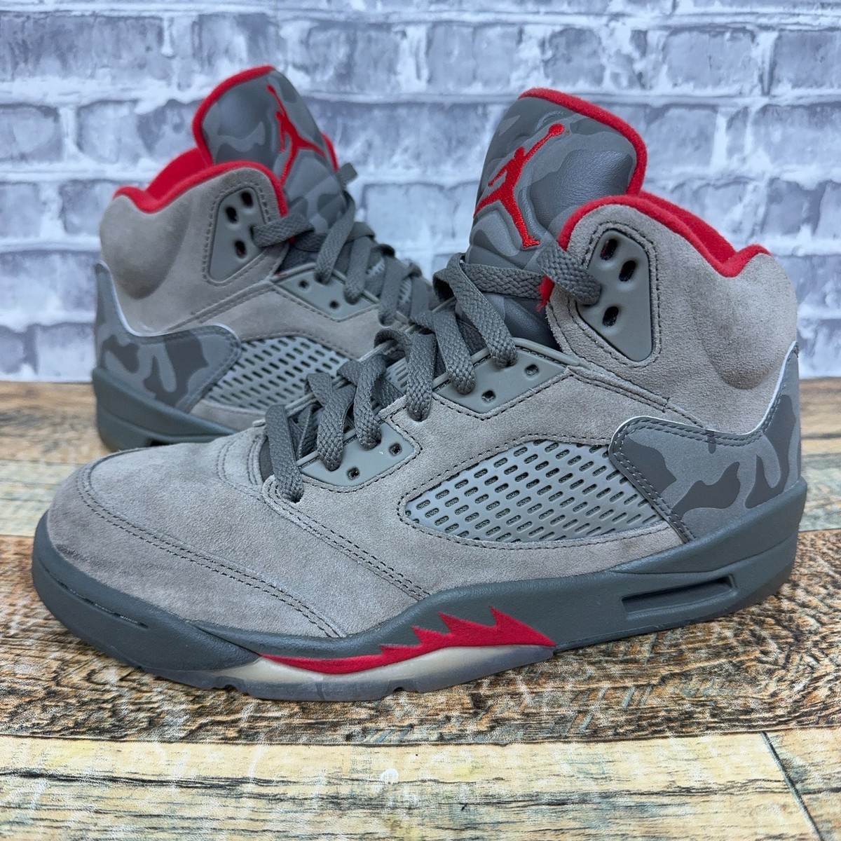 Nike Air Jordan 5 Retro Camo Dark Stucco University Red 136027-051