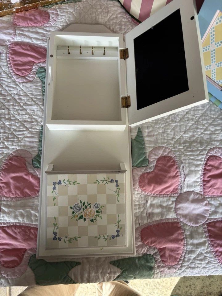 破旧别致装饰 — 第 4/4 张图片