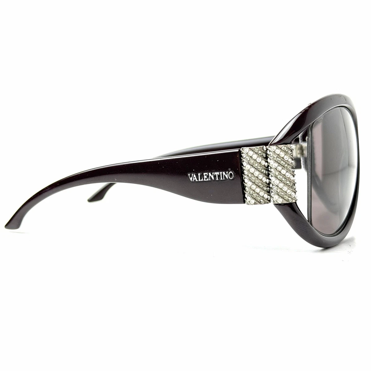 VALENTINO Studded V691S 5319 642 135 Sunglasses Maroon/purple For the ones who love a bold, feminine statement Valentino  main image 2