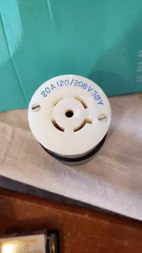Hubbell Twist Lock plug Female 20A 120/208V 30Y Receptacle 231A # HBL2441 (?)
