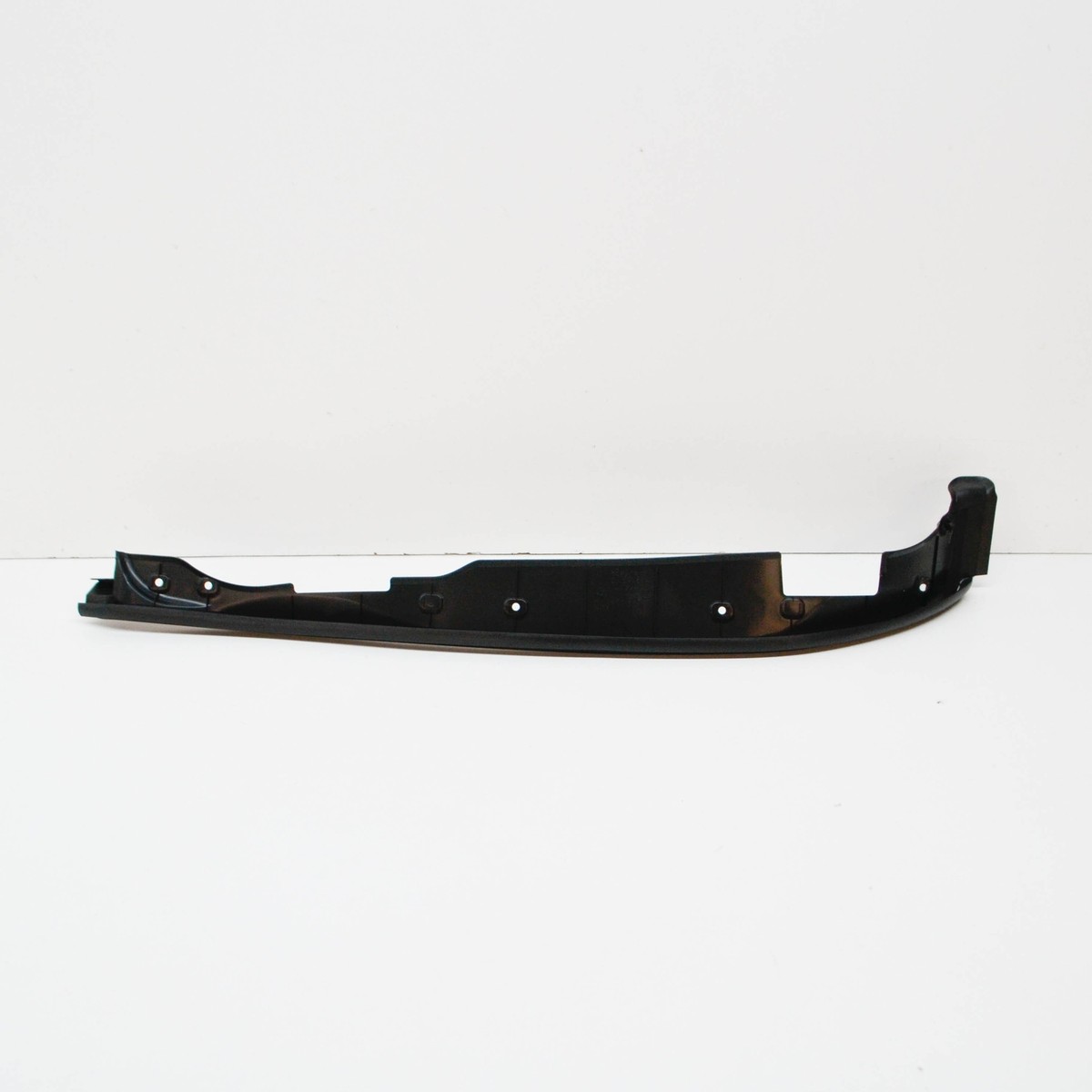 MINI F55 Front Right Door B-Column Bottom Sealing 7322458  