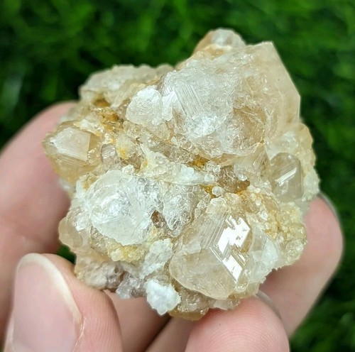 71-gm Very Rare Fluorescent Grossular Var Leuco garnet (AKA White Garnet) - Pk. - Picture 11 of 11