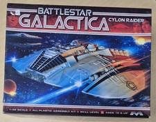 Moebius Battlestar Galactica Cylon Raider Mod...