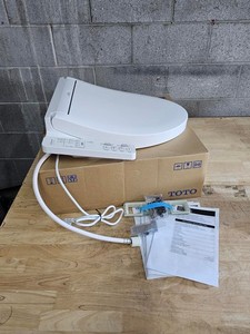 TOTO SW3024#01 Heated Electric Plugin Washlet Elongated Bidet Seat White