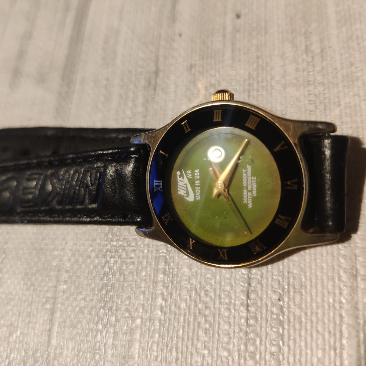 Orecchini Gioielli Mizzica Orecchini “Ruota Nera” Decoro Color Oro