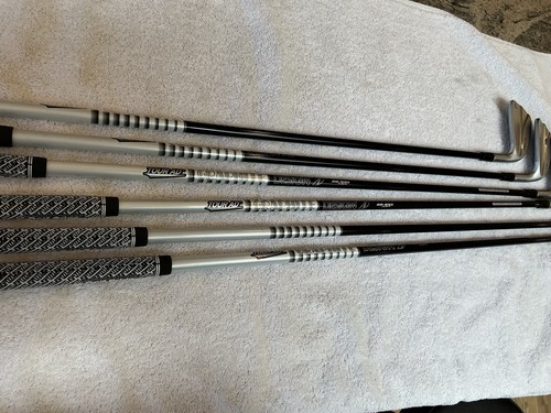 Near Mint TaylorMade P790 2021 6-PW+AW Graphite Design Tour AD-65-II Regular - Picture 9 of 12