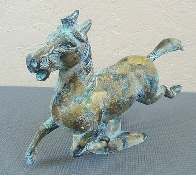 Statues Fortune Ornaments Copper Brass Horse Steps On Flying Swallow Home Decoration Handicraft Ornament Horse to Success Office Decoration 281531CM FANJIANI Statues Fortune Ornaments Copper Brass Horse Steps On Flying Swallow Home Decoration Handicraft Ornament Horse to Success Office Decoration 281531CM FANJIANI