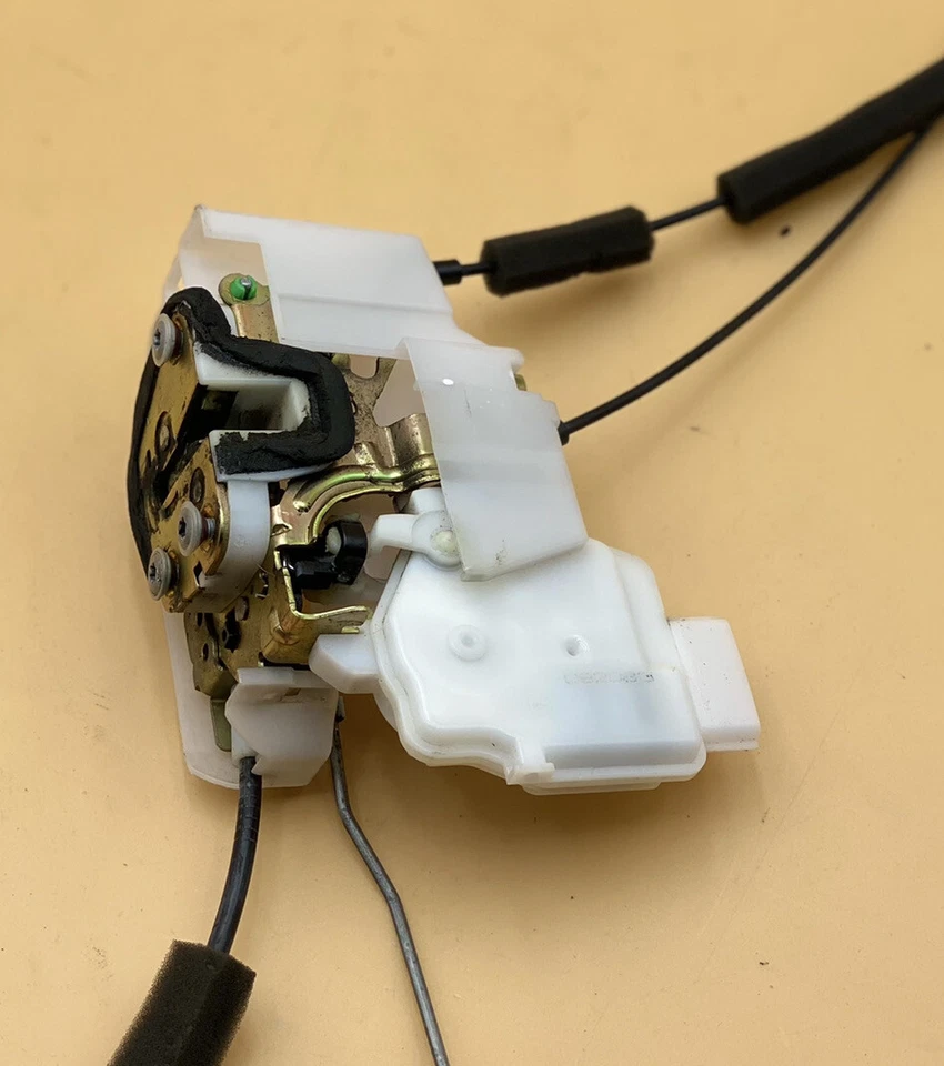 Nissan Xterra Pathfinder Front Left Door Lock Latch Actuator 2005-2015 OEM - Image 3 of 4