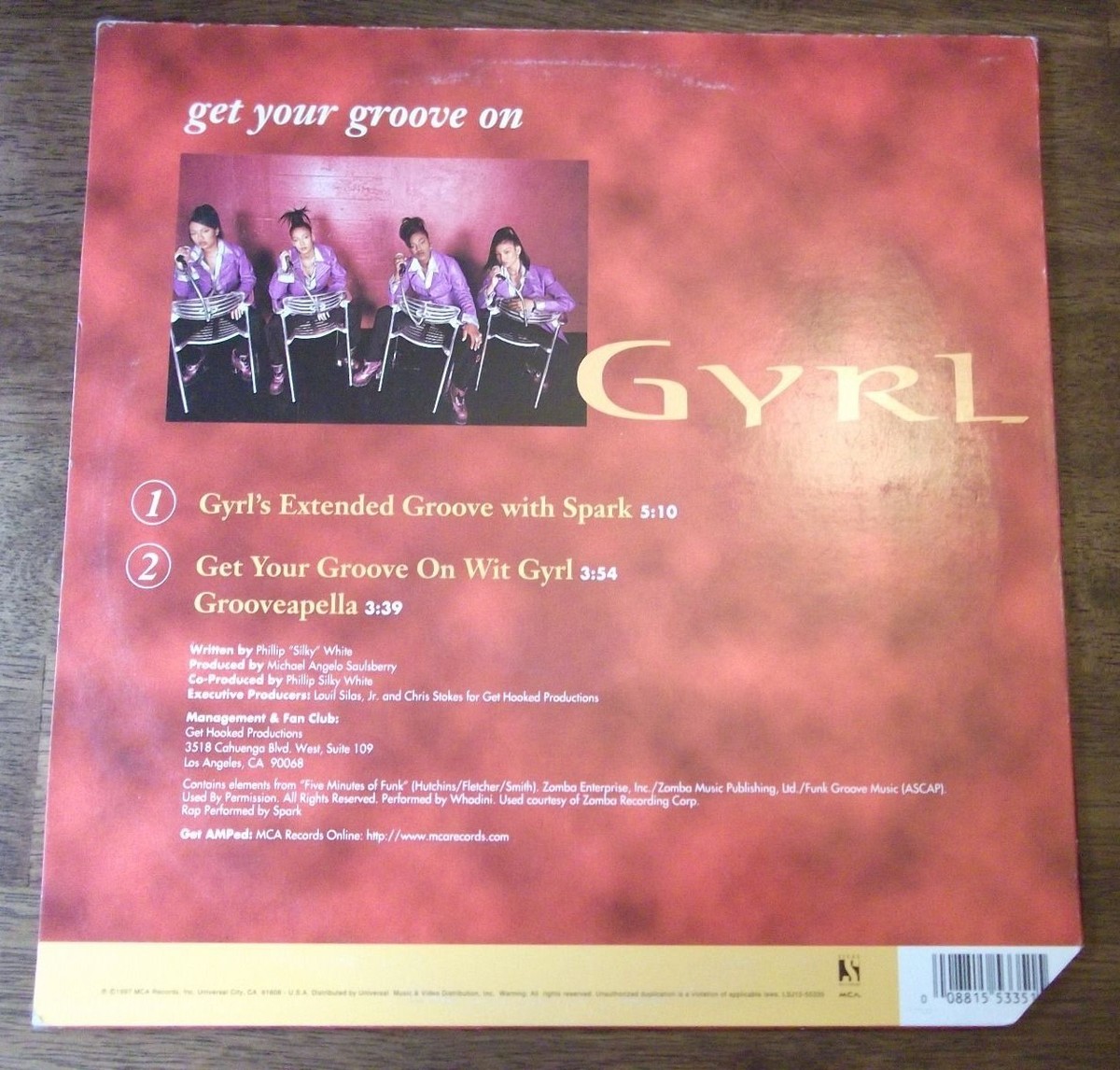 VINTAGE GYRL 