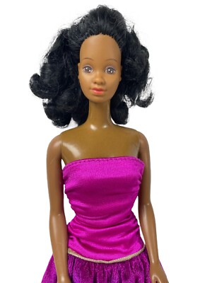 Vtg 1982 African American Black Christie Barbie Doll Twist & Turn