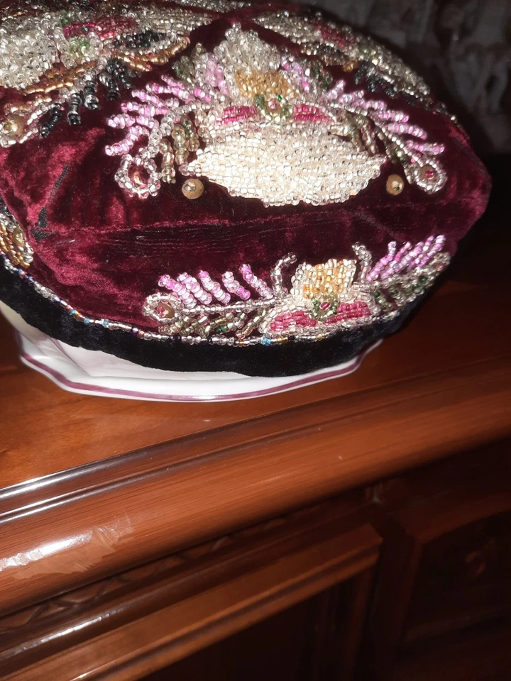 antique headdress average asia handmade for girls embroidered with beads skullc - Image 2 of 4