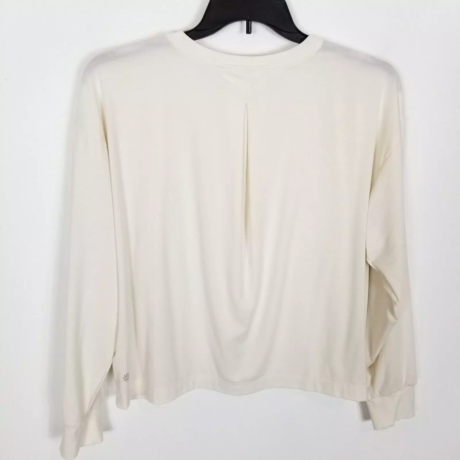 athleta elemental long sleeve pullover athletic shirt