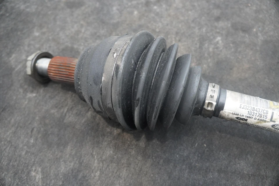 Front Left Driver CV Axle Shaft LR061604 Land Rover Discovery Sport L550 2018-19 - Image 4 of 4