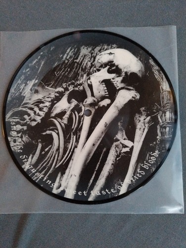 :WUMPSCUT: – Smell The Disgusting Sweet Taste Of Dried Blood 7" | Nr. 169 of 595 - Bild 2 von 5